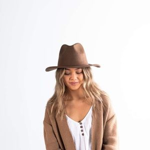 Gigi Pip Leo Wavy Fedora in brown